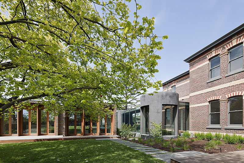 The Victorian villa meets its new extension at Rob Mills Architecture & Interior's Kew Residence